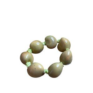 Hawaiian Green Kukui Nut Stretch Bracelet Beaded Shell Chips Olive Green
